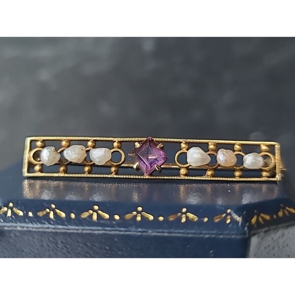 Antique 14K Yellow Gold Amethyst & Natural Pearl Bar Brooch - Picture 4 of 10